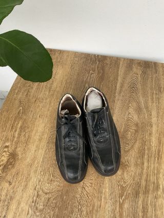 Scarpe uomo nere vintage