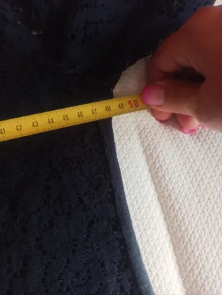 Camiseta calada azul marino