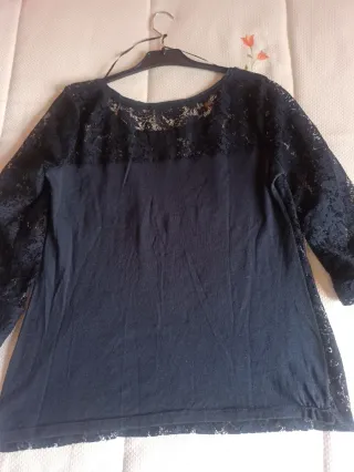 Camiseta calada azul marino