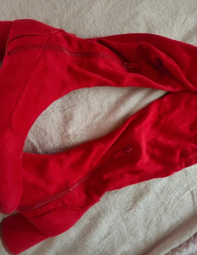 Botas altas rojas Stradivarius