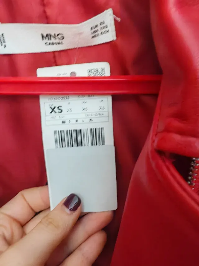 Cazdora biker roja Mango