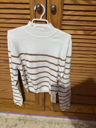 Jersey rayas cuello alto blanco y marrón