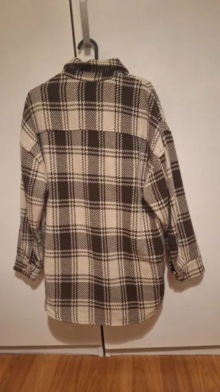 Chaqueta a  cuadros beige y marrón