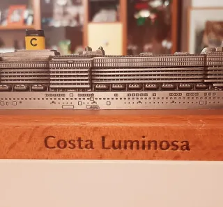 Modellino Nave Costa Luminosa