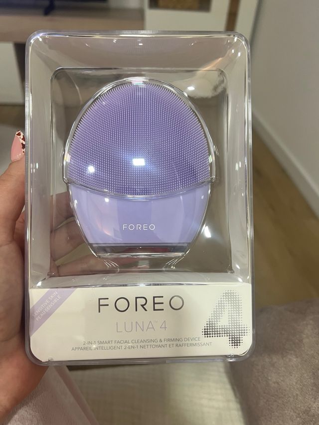 FOREO LUNA 4 Sensitive Skin