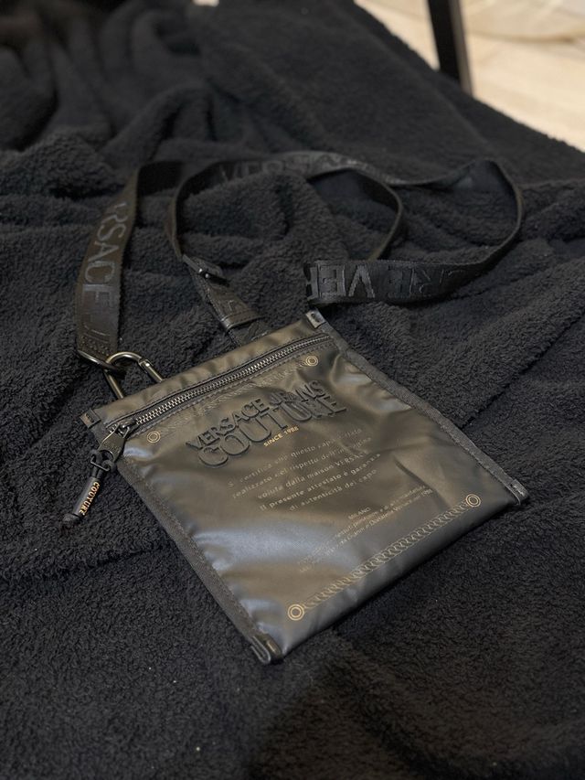 Bandolera Versace Jeans Couture Negra