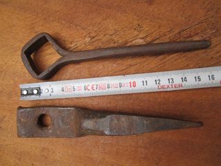 Herrajes antiguos hierro forjado, 5 piezas.