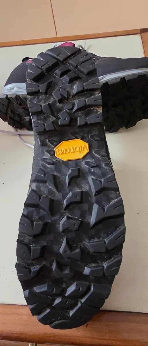 Zapatillas Trekking AKU Mujer Talla 39