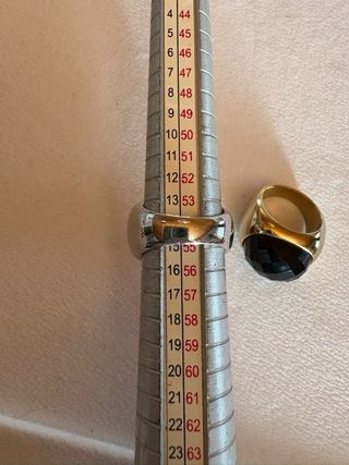 Anillos con piedras grandes