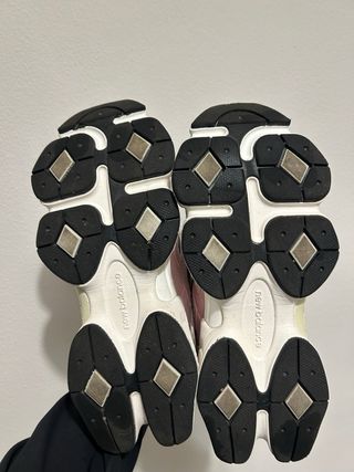 New Balance 9060 Rosa Bianco Donna