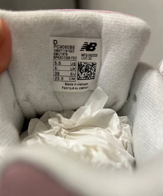 New Balance 9060 Rosa Bianco Donna