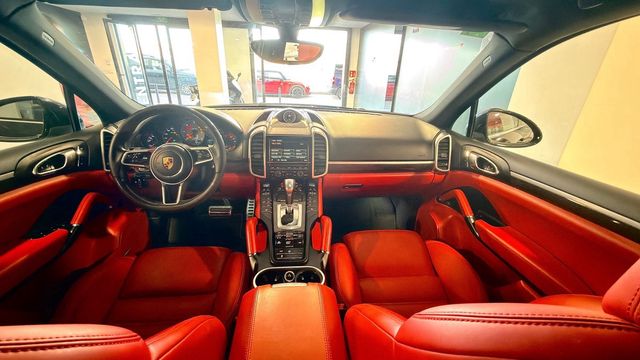 Porsche Cayenne S 2016