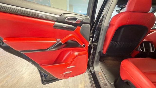 Porsche Cayenne S 2016