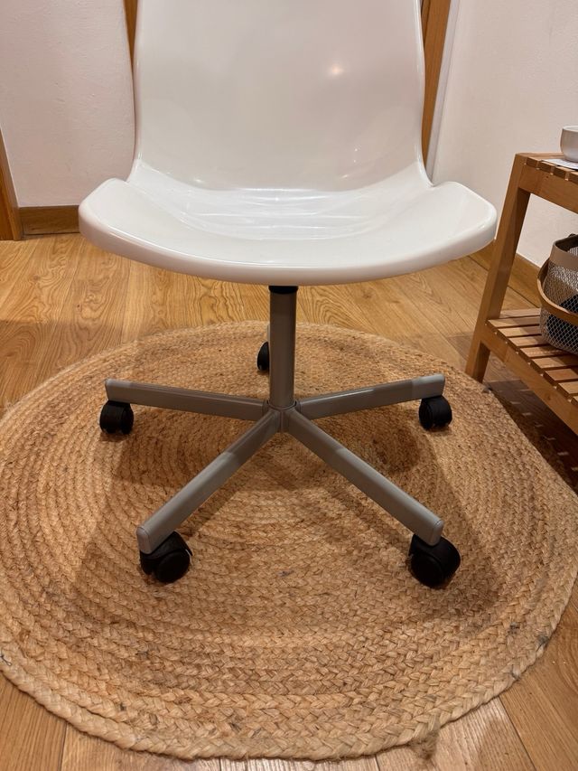 Silla de escritorio juvenil blanca y gris