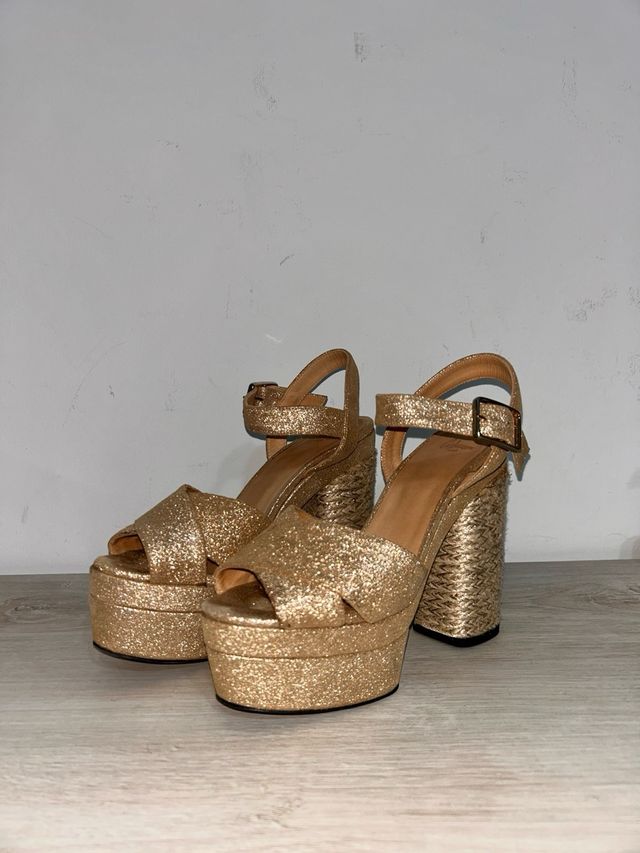 Sandalias Castañer Doradas Plataforma. Atenas Oro