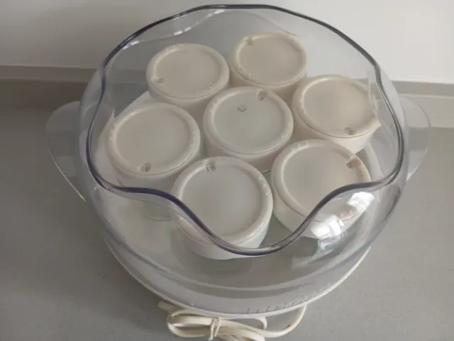 Yogurtera con 7 recipientes