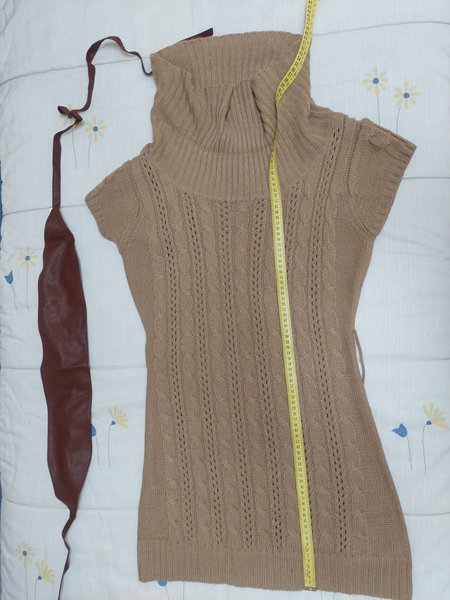 Vestido de punto marrón. Marca: Blanco. Talla L