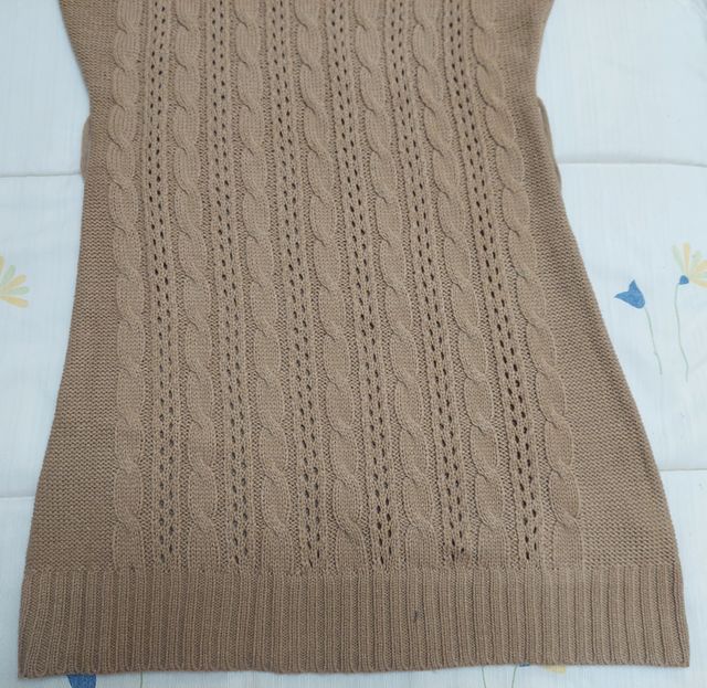 Vestido de punto marrón. Marca: Blanco. Talla L