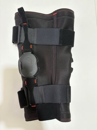 Rodillera flexo-extensión corta Orliman 7112 3-Tex