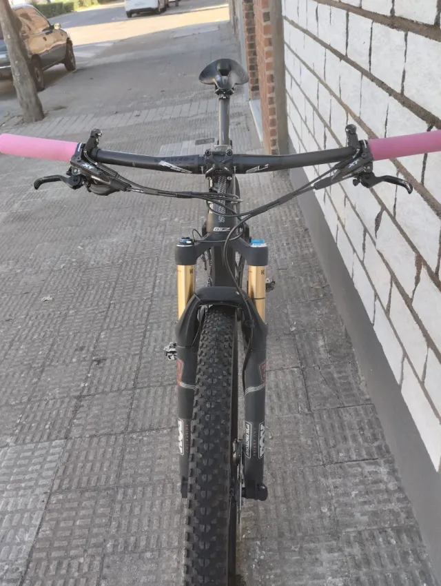 Bicicleta Orbea Oiz M20 Carbono