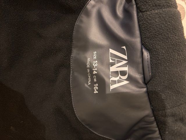Impermeable Zara Azul Marino con Capucha