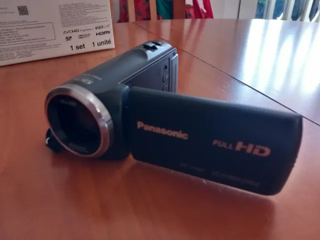 Cámara Vídeo Panasonic HC-V180 + Funda