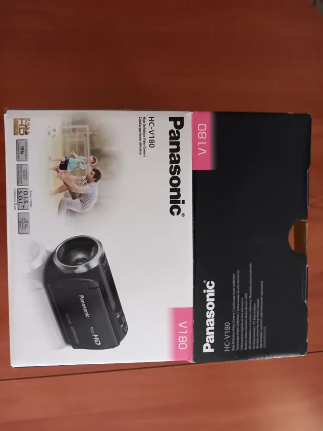 Cámara Vídeo Panasonic HC-V180 + Funda