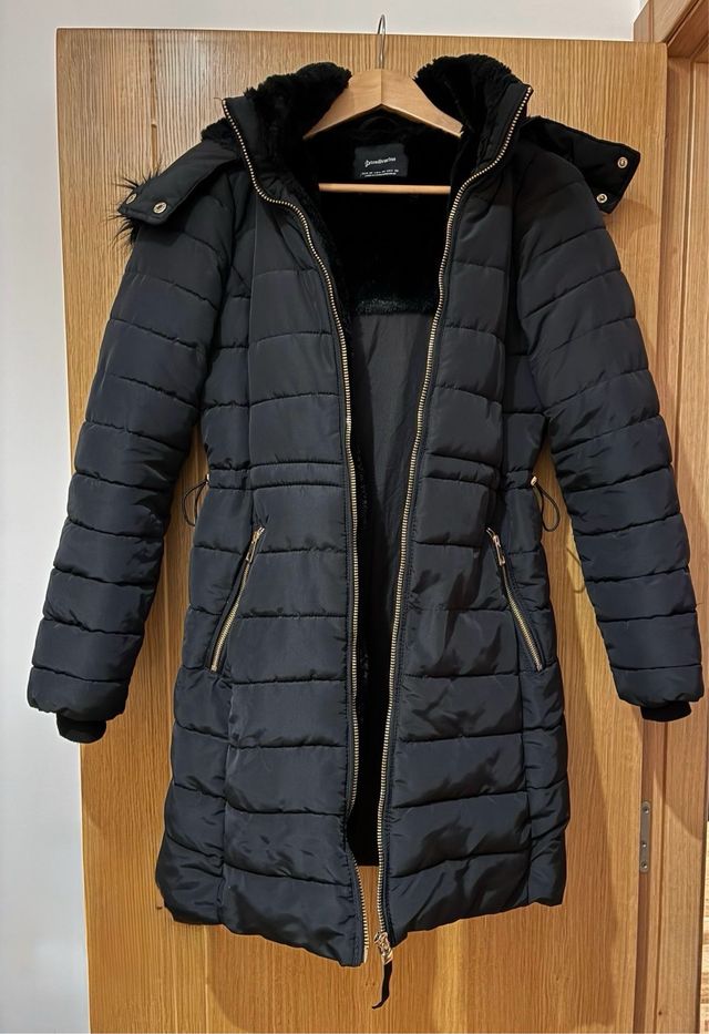 Abrigo acolchado negro mujer