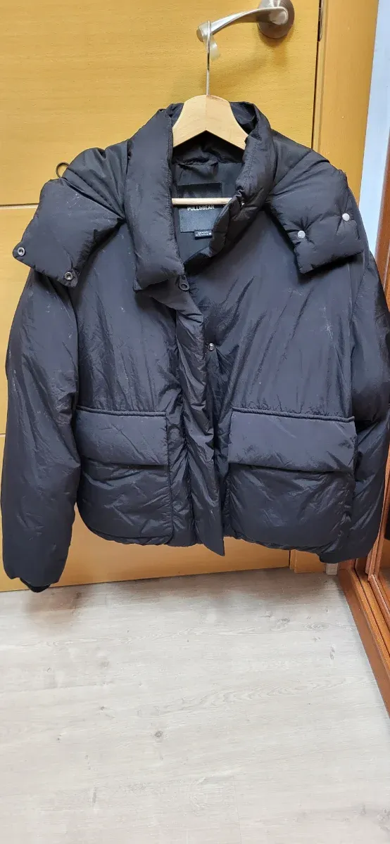 Chaquetón negro acolchado