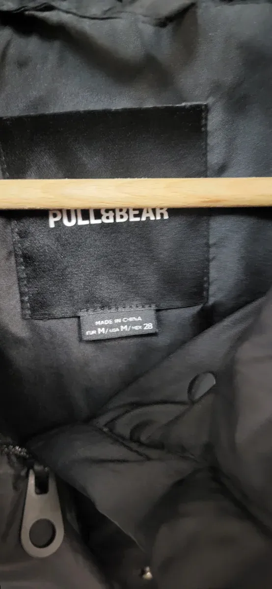 Chaquetón negro acolchado