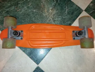 2 Patinetes Penny Naranja Casi Nuevos