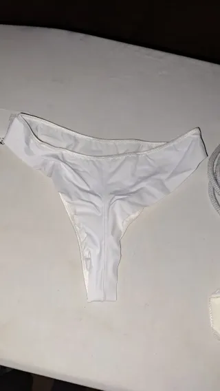 Perizoma Lovable Essential Touch L Bianco