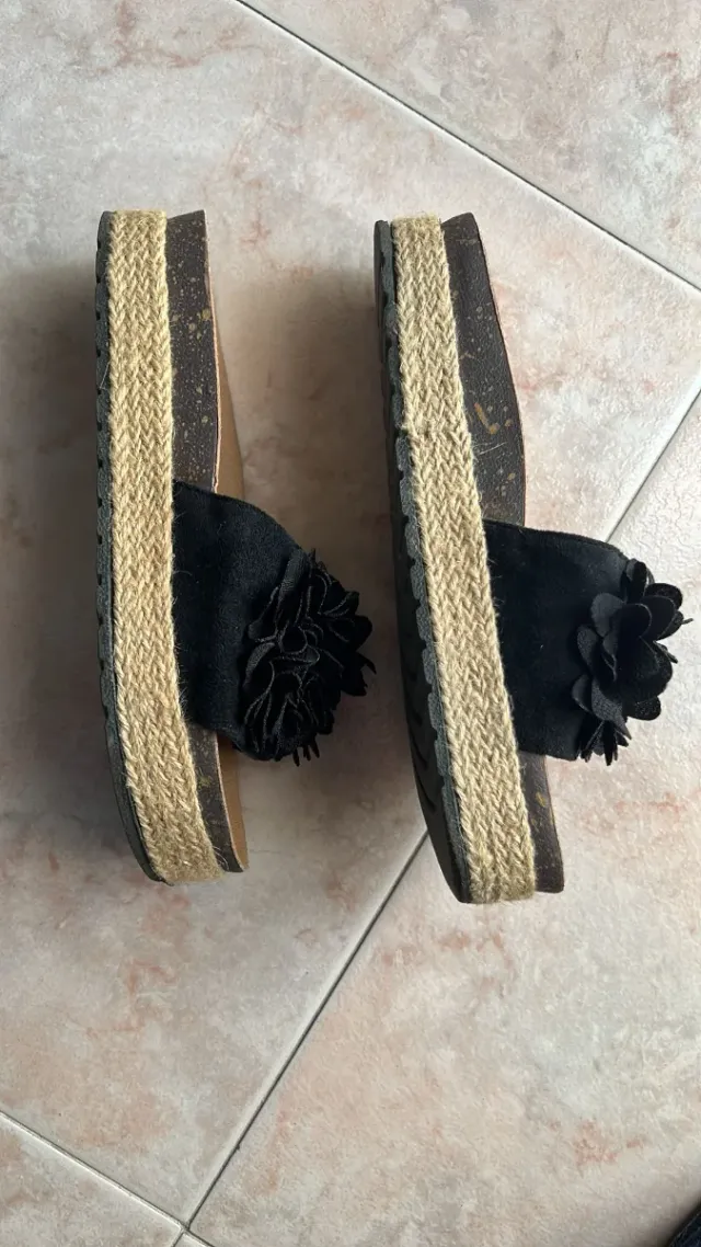 Ciabatte Bellamica donna nere con fiori