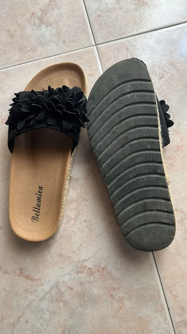 Ciabatte Bellamica donna nere con fiori