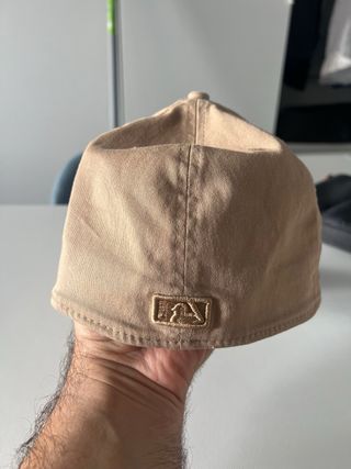 Gorra New Era Beige Sox