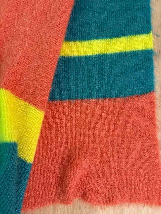 Bufanda multicolor mullida y abrigada