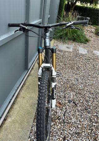 Bicicleta Enduro Canyon