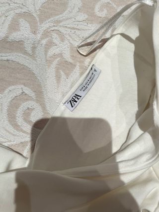 Top Asimétrico Zara Blanco Manga Abullonada