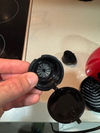 Cafetera Dolce Gusto Piccolo XS Roja