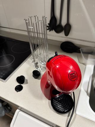 Cafetera Dolce Gusto Piccolo XS Roja