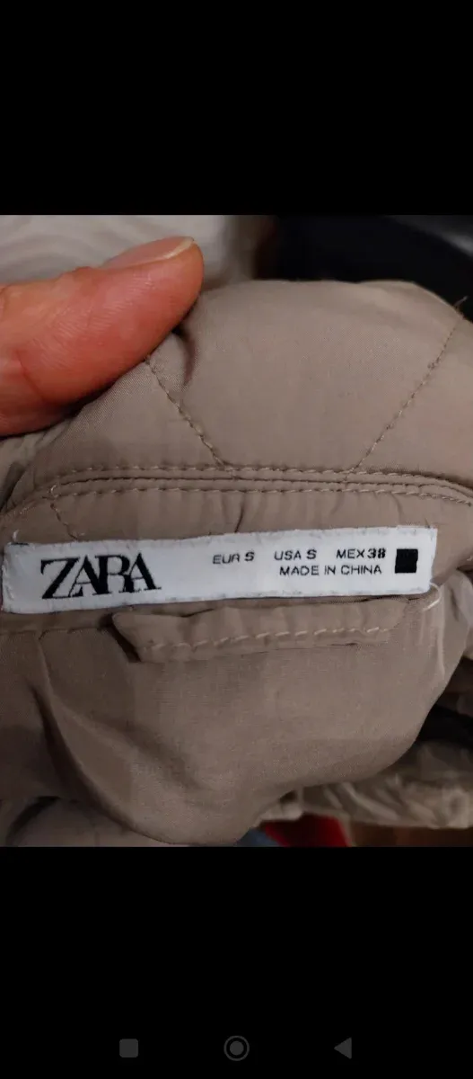 Chaqueta Zara Beige Acolchada