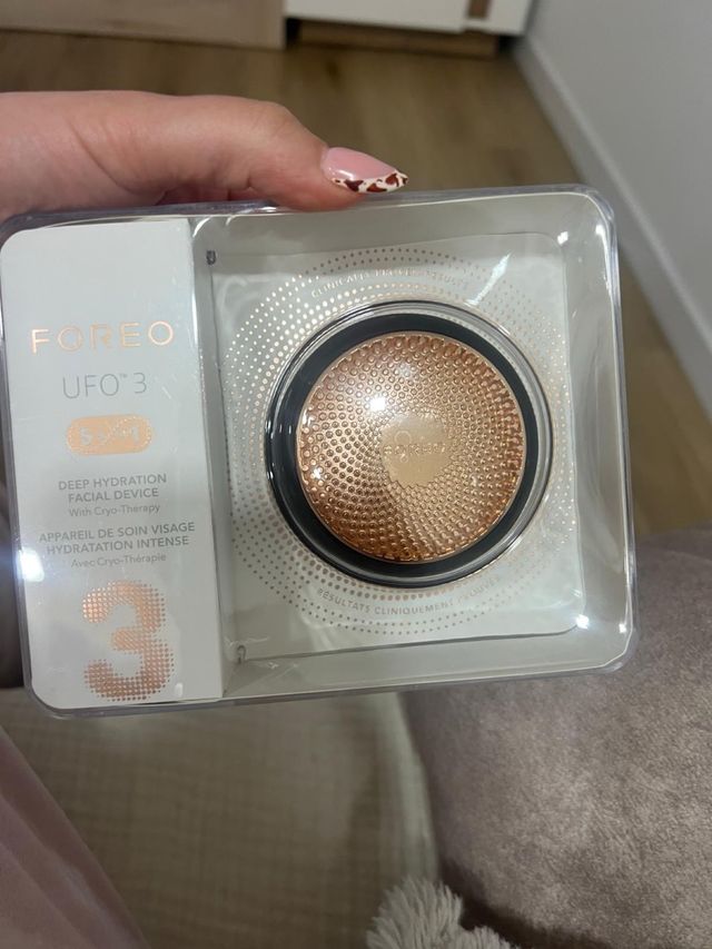 FOREO UFO 3 Deep Hydration Facial Device