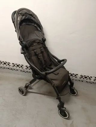 Silla de paseo plegable Hamilton, ultimos días.