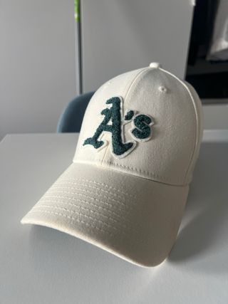 Gorra New Era A's Crema y Verde