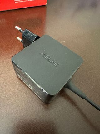 Asus ZenBook 14 Portátil Ultra Fino