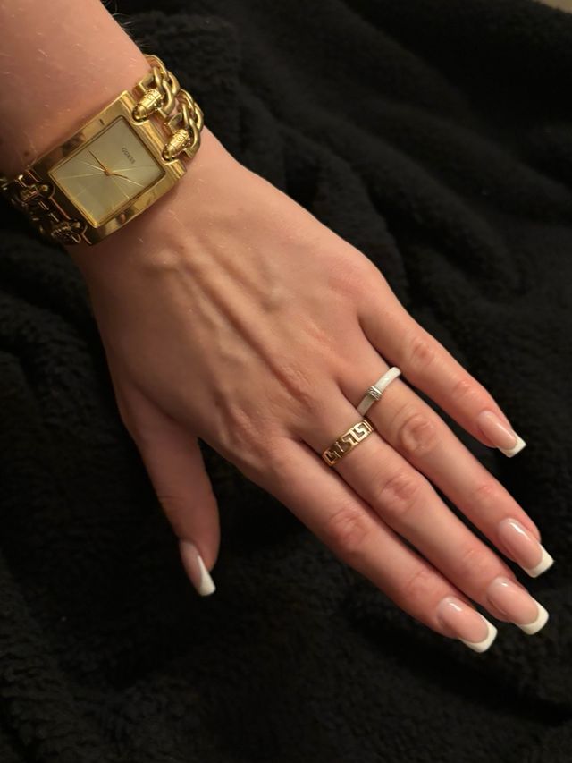 Reloj Guess Dorado Mujer