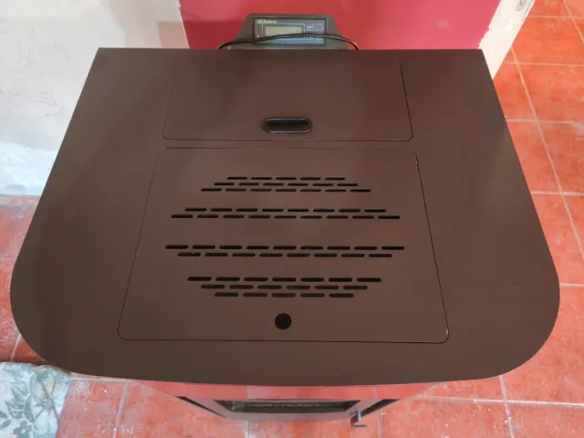 Hidroestufa Pellets 24kw Ecoforest