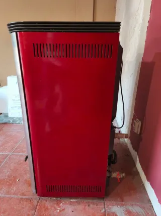 Hidroestufa Pellets 24kw Ecoforest