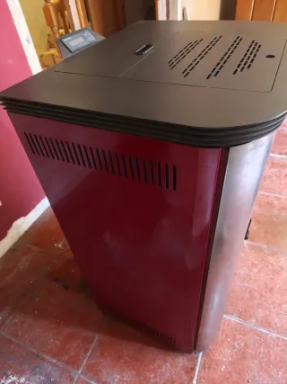 Hidroestufa Pellets 24kw Ecoforest