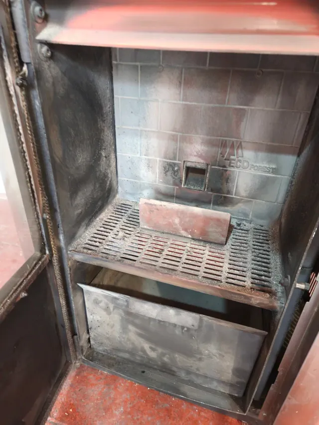 Hidroestufa Pellets 24kw Ecoforest